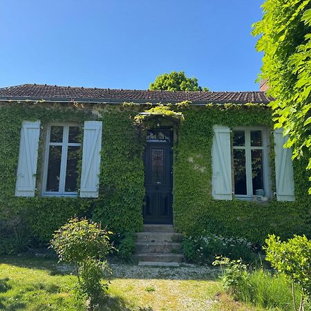 Cottage-Saint Laurent Sur Sevre Esterno foto