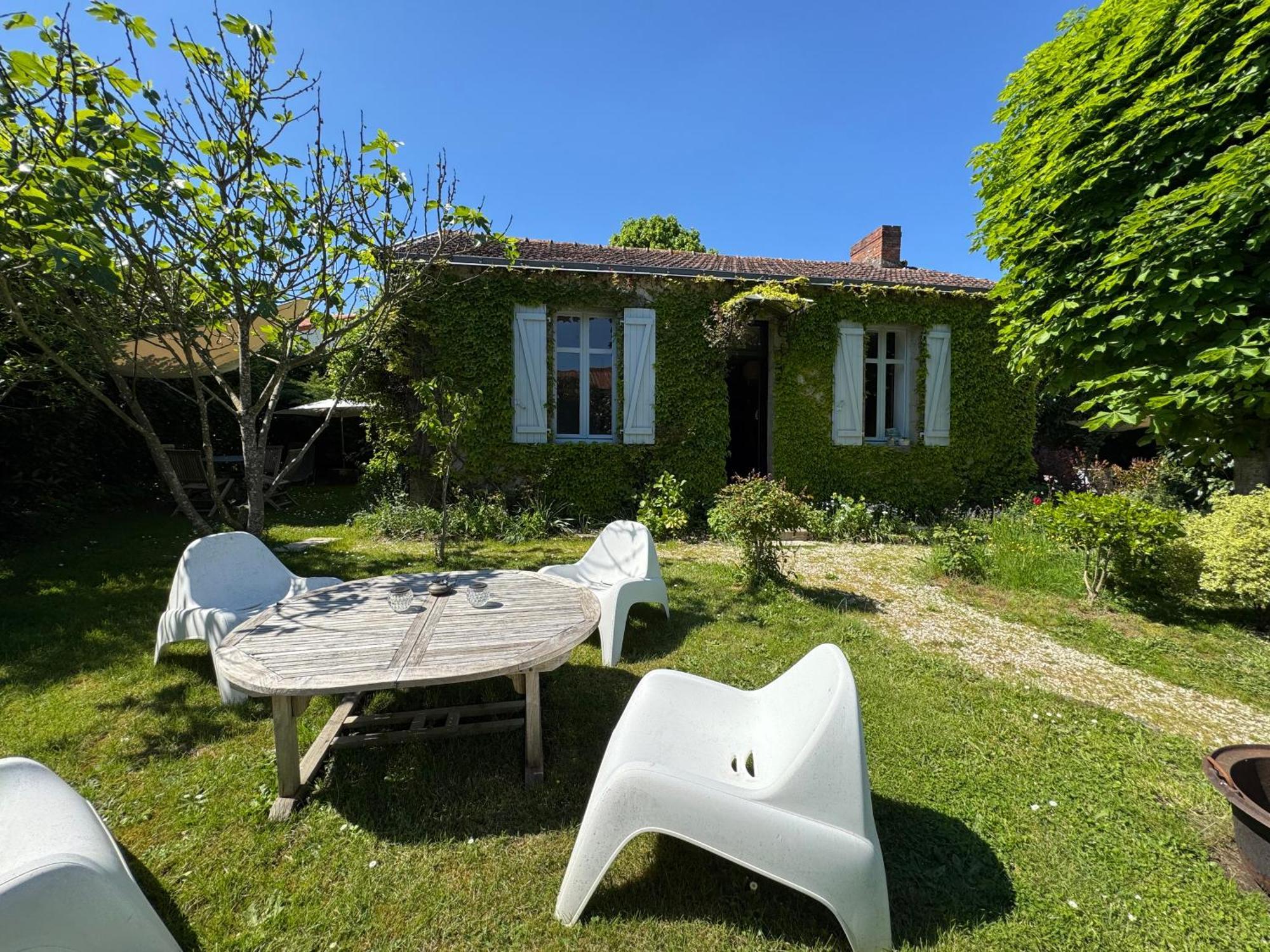 Cottage-Saint Laurent Sur Sevre Esterno foto